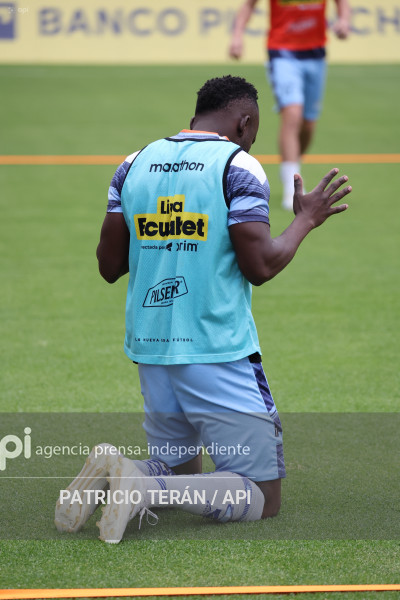 FBL LIGA ECUABET LIGA DE QUITO LDU VS MACARÁ