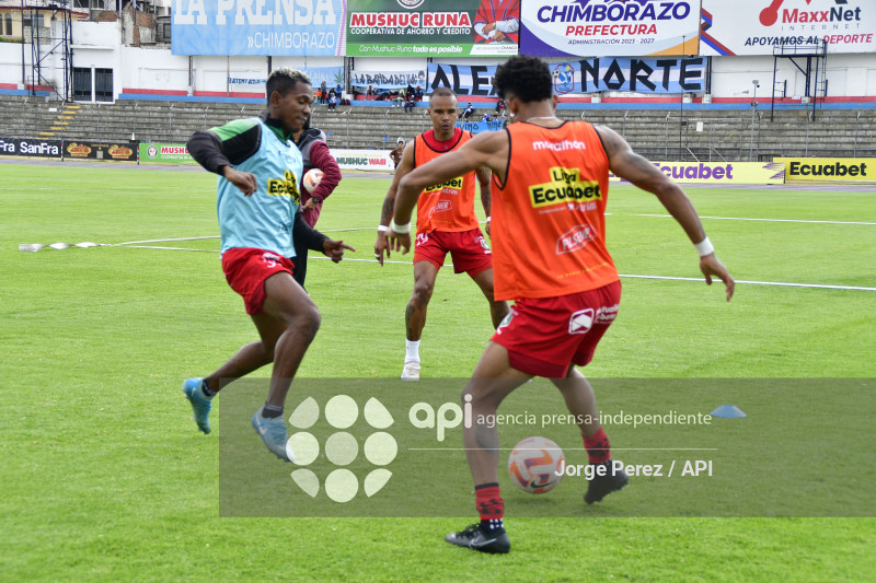 FBL LIGA ECUABET MUSHUC RUNA MANTA