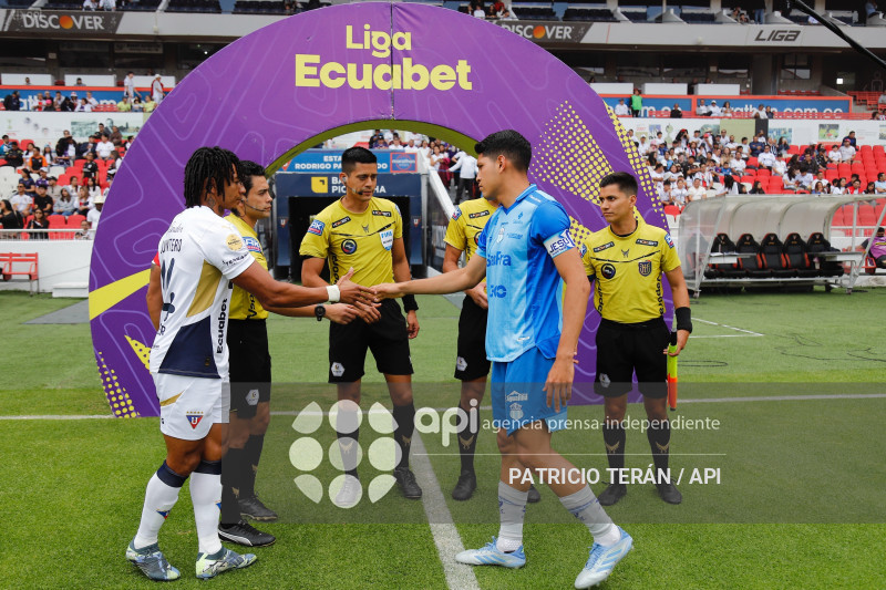 FBL LIGA ECUABET LIGA DE QUITO LDU VS MACARÁ