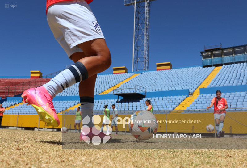 FBL SUPERLIGA FEMENINA    CATOLICA VS DRAGONAS IDV