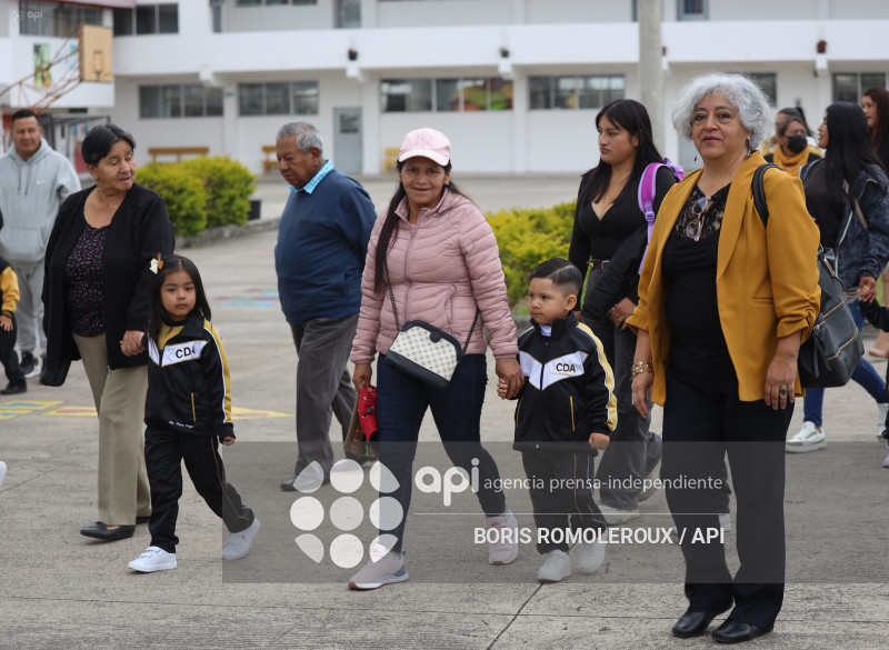 CUENCA-INICIO DE CLASES-SIERRA