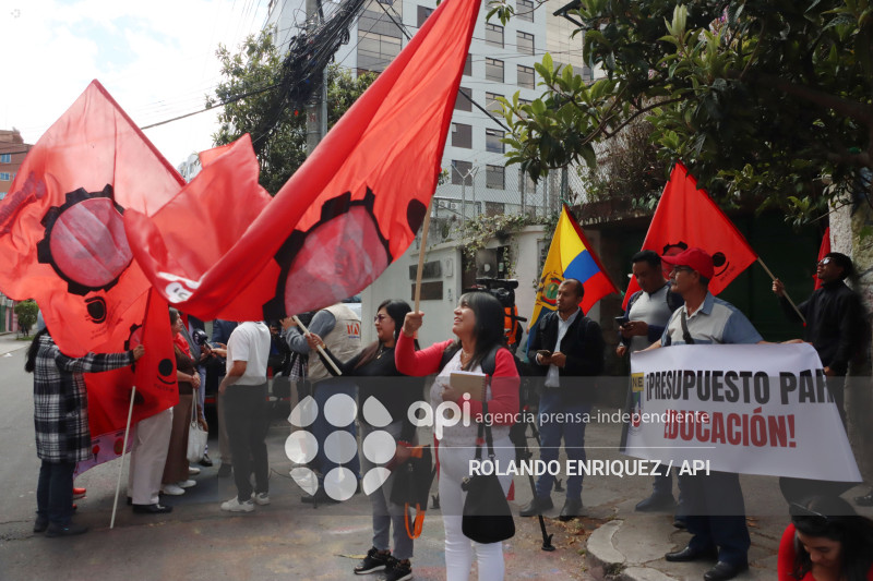 FUT CONTRA LA LEY DE INTELIGENCIA