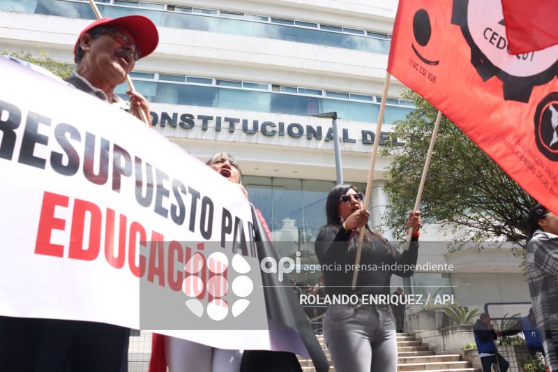 FUT CONTRA LA LEY DE INTELIGENCIA