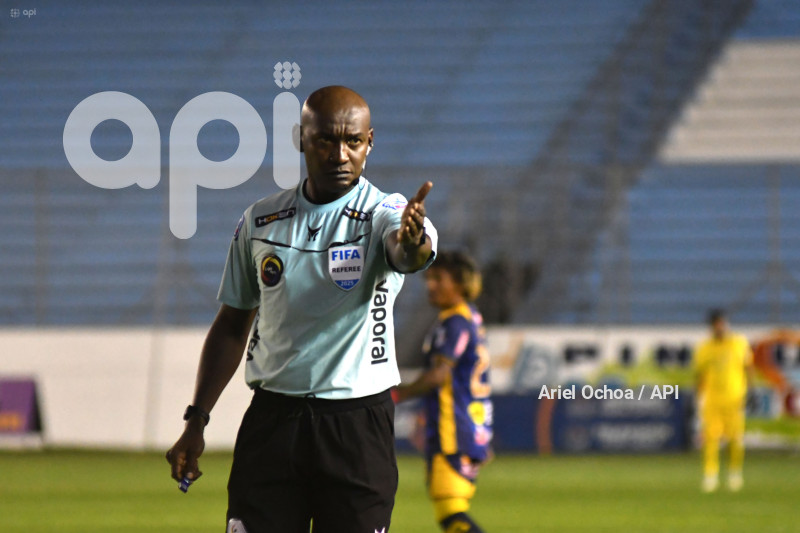 FBL-LIGA ECUABET-DELFIN-LIBERTAD