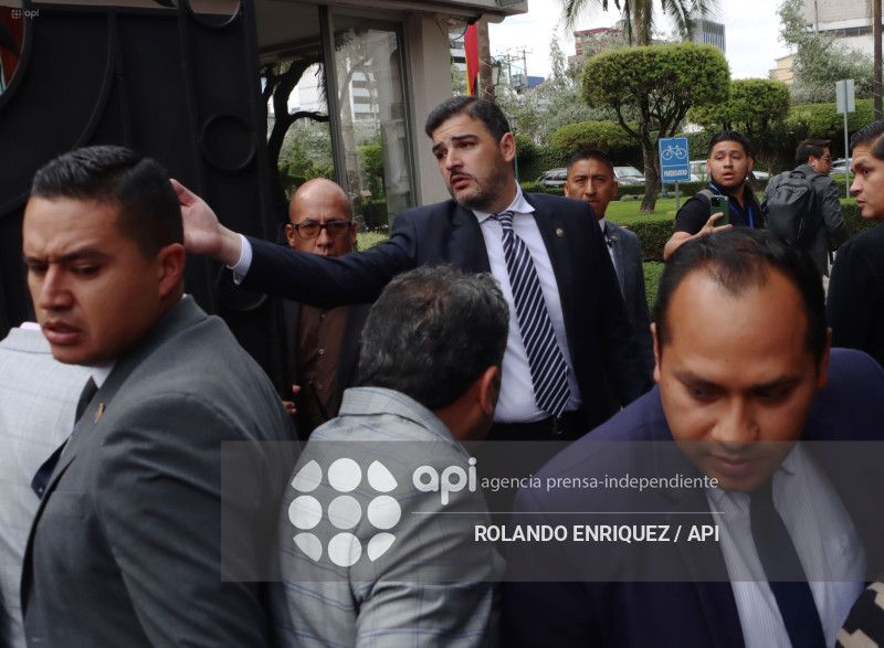 REUNION ALCALDES CANCILLER