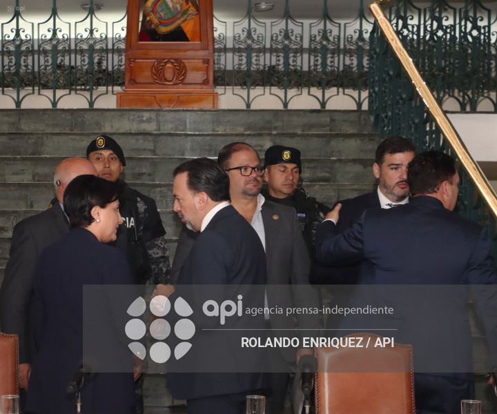 REUNION ALCALDES CANCILLER