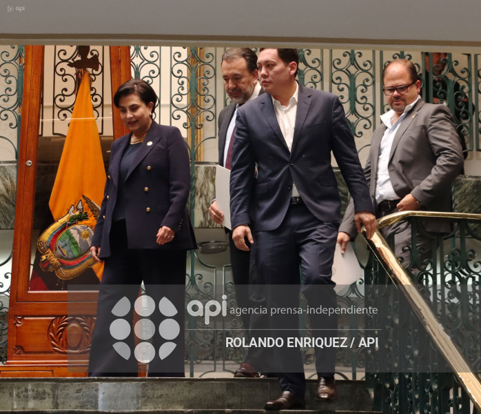 REUNION ALCALDES CANCILLER