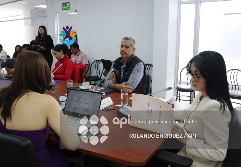 COMISION DE LA NINEZ CASO NEONATOS