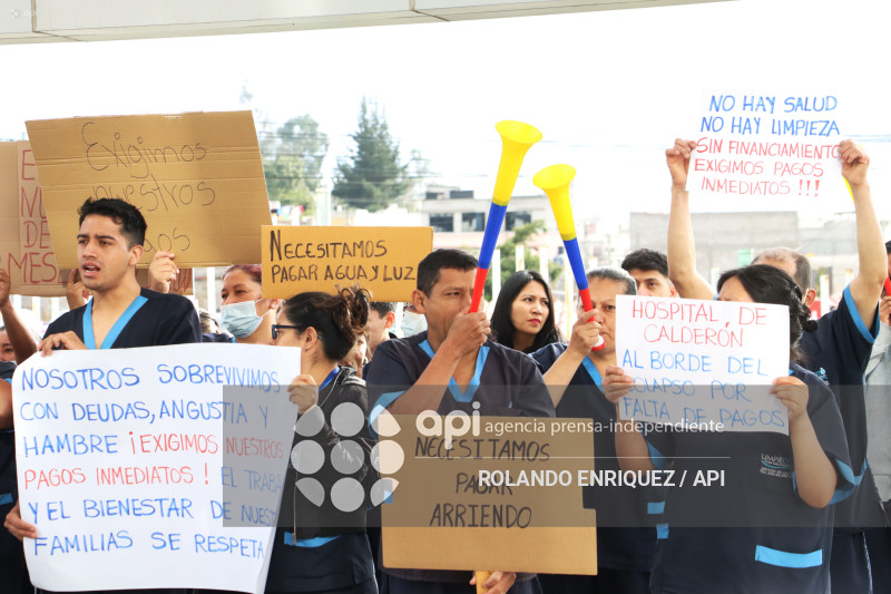 PROTESTA PERSONAL LIMPIEZA HOSPITAL CALDERON