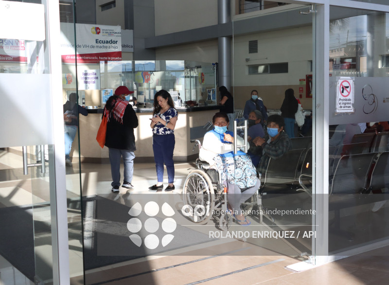 PROTESTA PERSONAL LIMPIEZA HOSPITAL CALDERON
