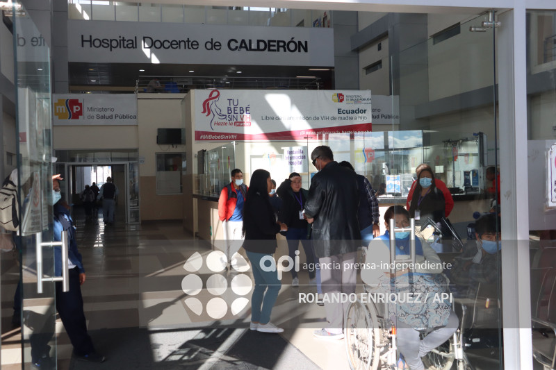 PROTESTA PERSONAL LIMPIEZA HOSPITAL CALDERON