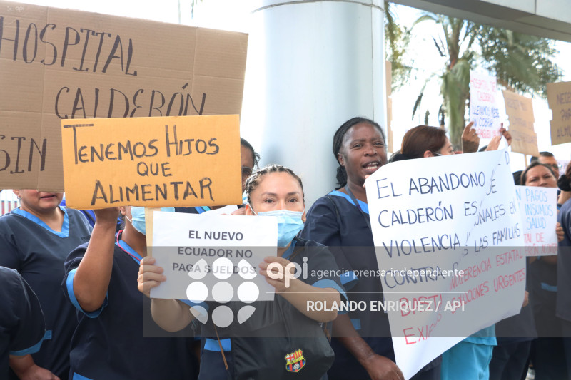 PROTESTA PERSONAL LIMPIEZA HOSPITAL CALDERON