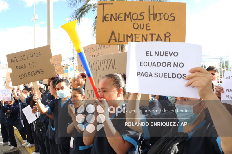 PROTESTA PERSONAL LIMPIEZA HOSPITAL CALDERON