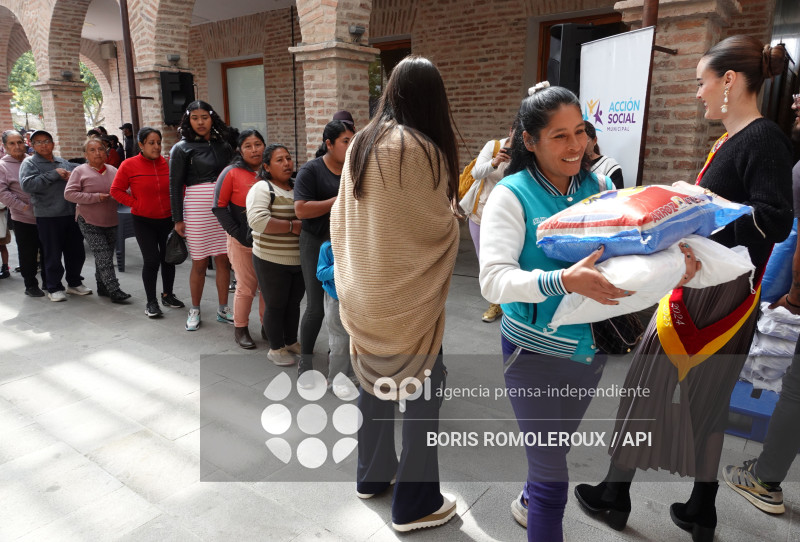 CUENCA-ENTREGA KIT ALIMENTICIOS