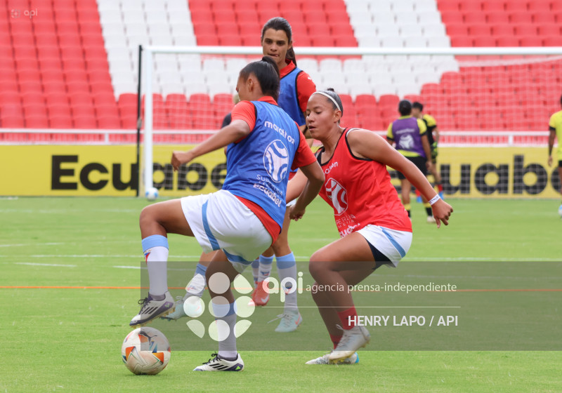 FBL SUPERLIGA FEMENINA LIGA QUITO VS BARCELONA