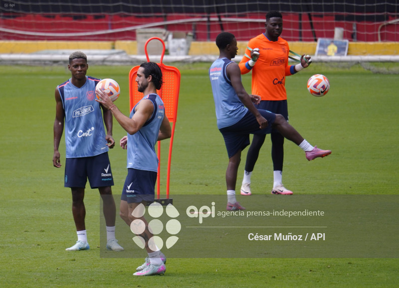 FBL-ENTRENAMIENTO TRICOLOR