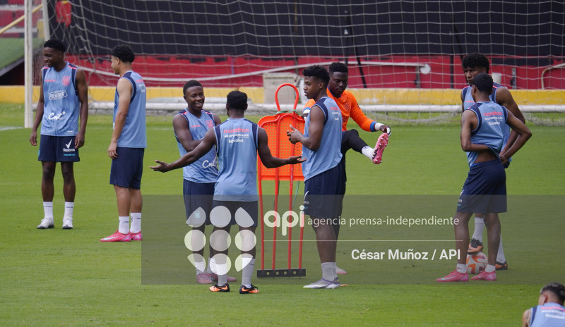 FBL-ENTRENAMIENTO TRICOLOR