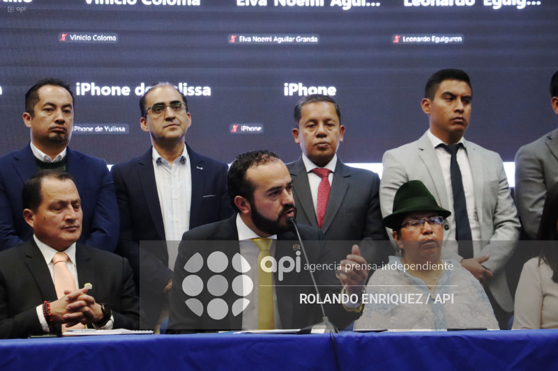 MUNICIPIOS EXIGEN PAGOS AL GOBIERNO