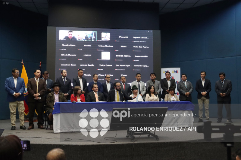 MUNICIPIOS EXIGEN PAGOS AL GOBIERNO