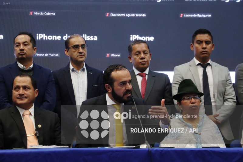 MUNICIPIOS EXIGEN PAGOS AL GOBIERNO