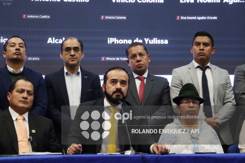 MUNICIPIOS EXIGEN PAGOS AL GOBIERNO