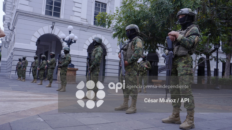 GYE-MARCHA GOBIERNO NOBOA