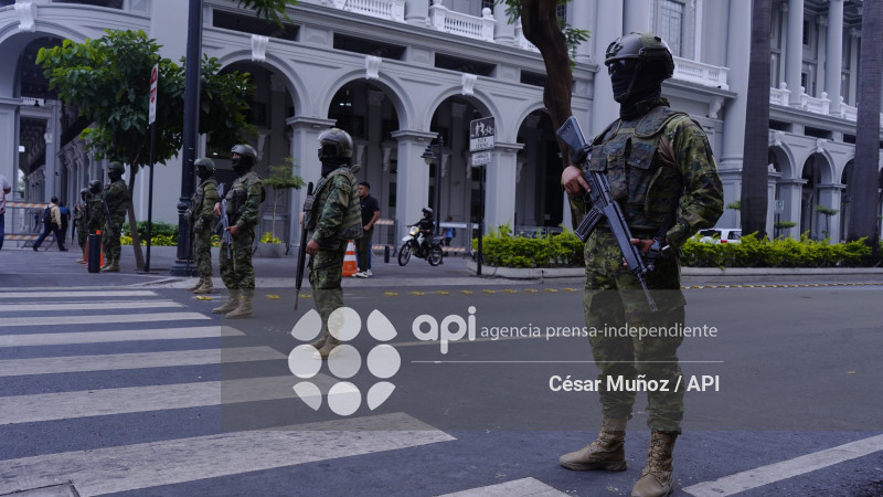 GYE-MARCHA GOBIERNO NOBOA