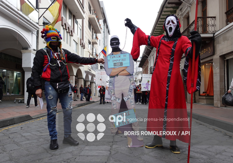 CUENCA-MARCHA-CONTRA GOBIERNO NOBOA
