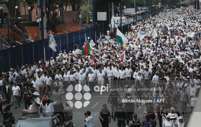 GYE-MARCHA GOBIERNO NOBOA