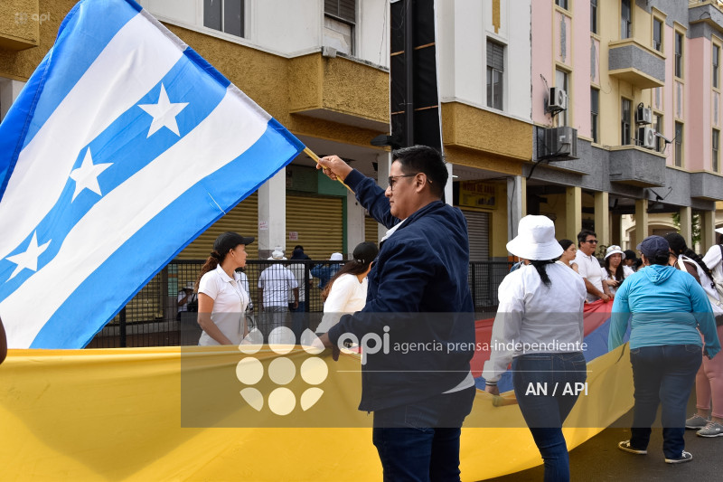 GYE-MARCHA GOBIERNO NOBOA