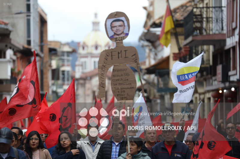 CUENCA-MARCHA-CONTRA GOBIERNO NOBOA