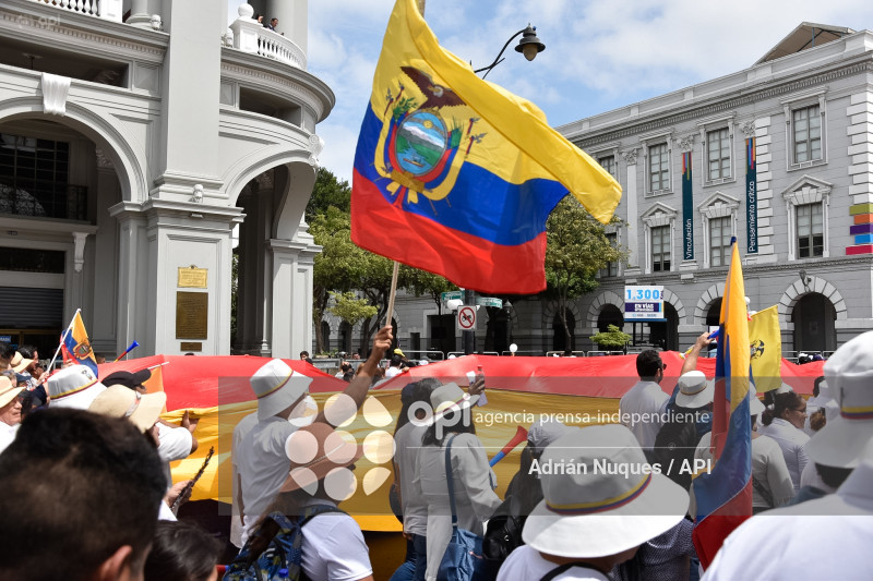 GYE-MARCHA GOBIERNO NOBOA