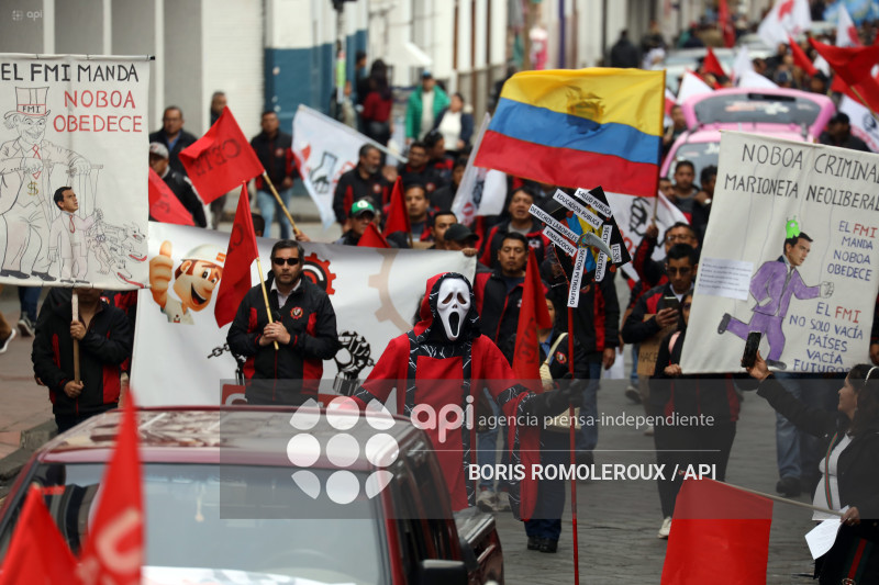 CUENCA-MARCHA-CONTRA GOBIERNO NOBOA