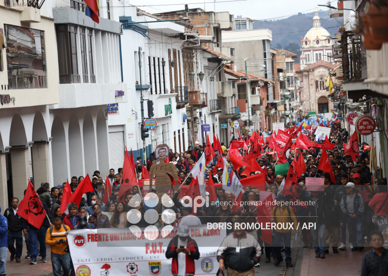 CUENCA-MARCHA-CONTRA GOBIERNO NOBOA