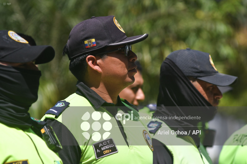 MANTA-AGENTES-TRANSITO-PLANTON