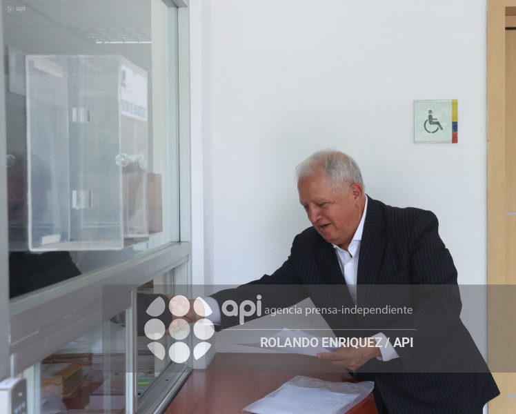 HENRY LLANES DEMANDA DE INCONSTITUCIONALIDAD