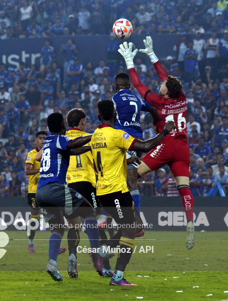 FBL-LIGAECUABET-EMELEC-BARCELONA