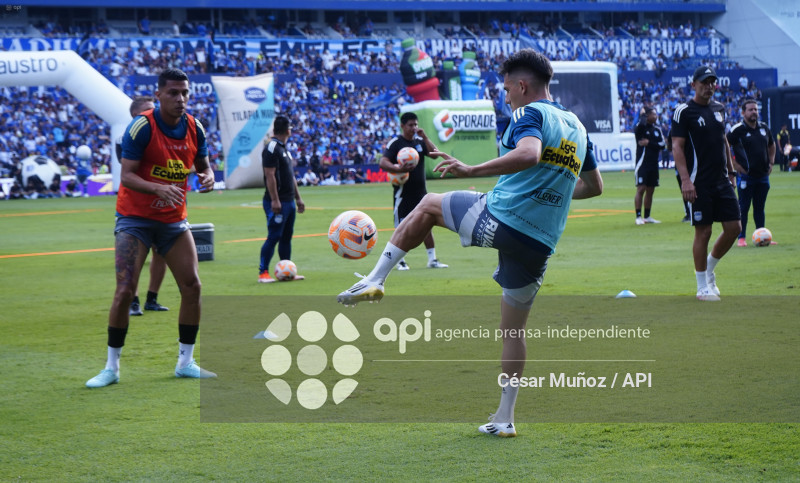 FBL-LIGAECUABET-EMELEC-BARCELONA