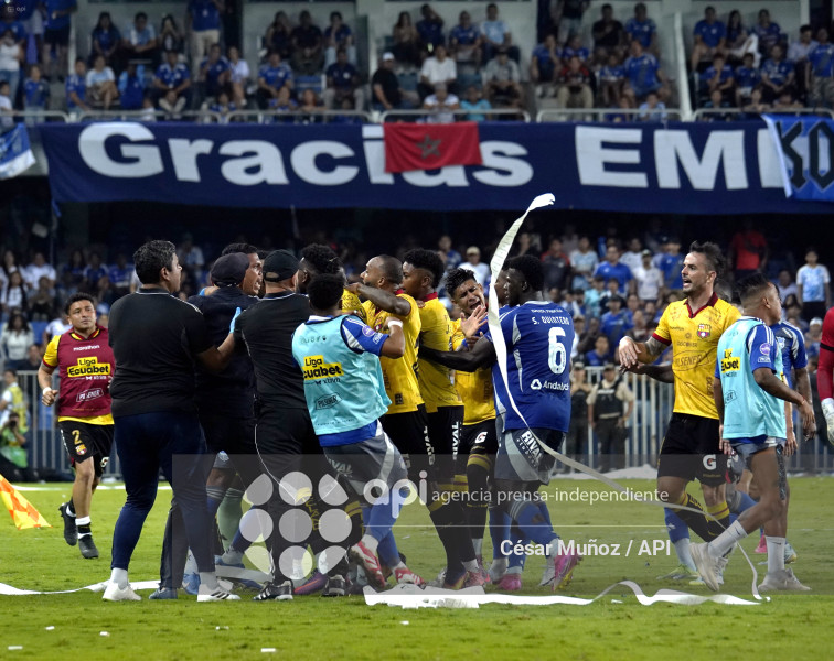 FBL-LIGAECUABET-EMELEC-BARCELONA