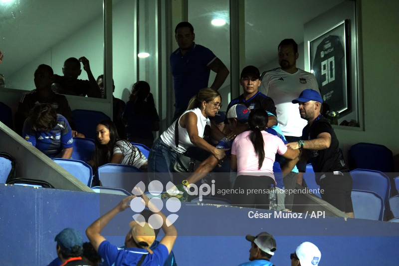 FBL-LIGAECUABET-EMELEC-BARCELONA