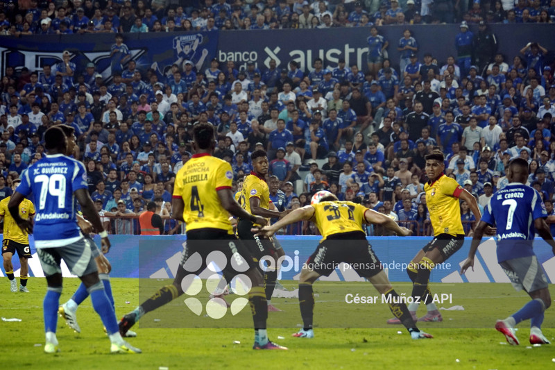 FBL-LIGAECUABET-EMELEC-BARCELONA