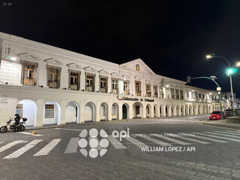 AMBIENTE GOBERNACION COTOPAXI