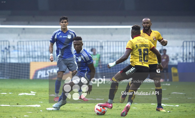 FBL-LIGAECUABET-EMELEC-BARCELONA