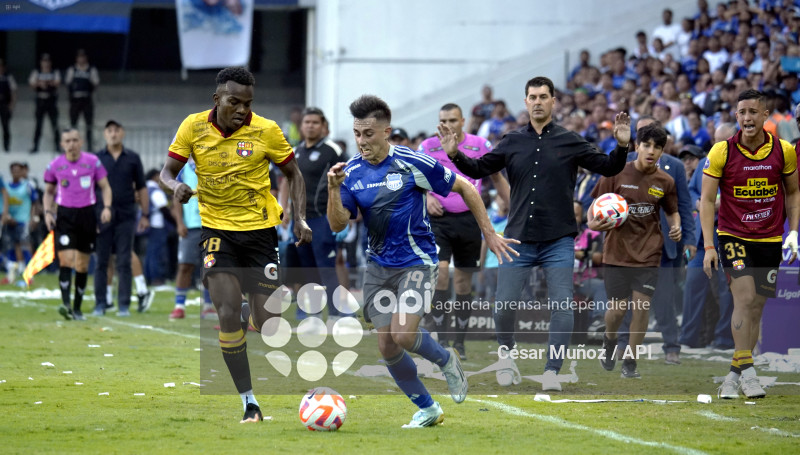 FBL-LIGAECUABET-EMELEC-BARCELONA