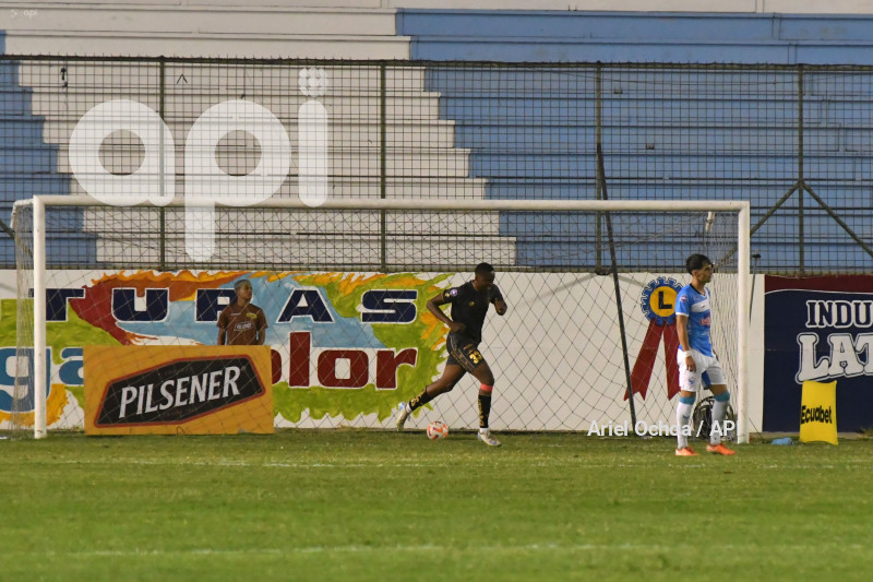 FBL-LIGA ECUABET-MANTA-AUCAS