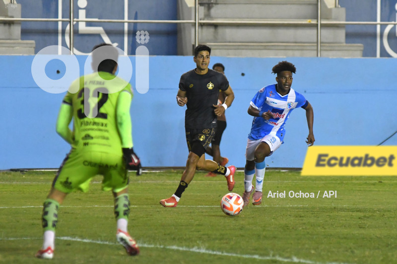 FBL-LIGA ECUABET-MANTA-AUCAS