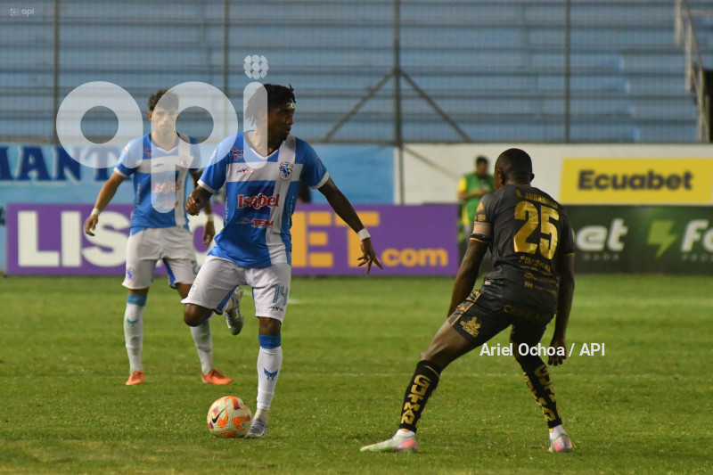 FBL-LIGA ECUABET-MANTA-AUCAS