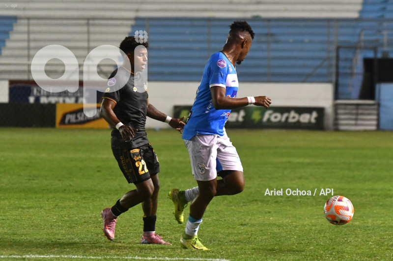 FBL-LIGA ECUABET-MANTA-AUCAS