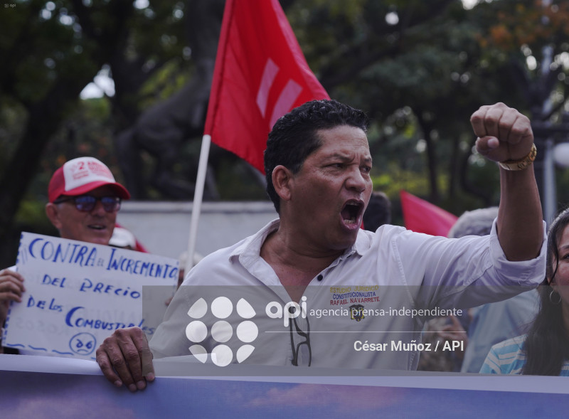 GYE-MARCHA CONTRA NOBOA