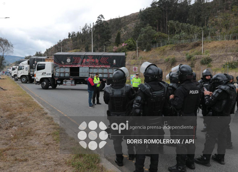 CUENCA-CIERRE VIA-CUENCA AZOGUES